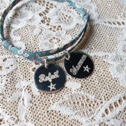 Bracelet cordon Liberty personnalisable avec 2 médaillons gravés en argent 925