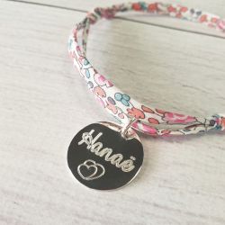 Bracelet cordon Liberty personnalisable avec médaillon gravé en argent 925